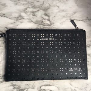 Michael Kors Wristlet pouch